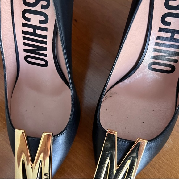 Moschino M Logo Plaque Appliqué Leather Heels - Picture 9 of 9